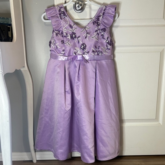Other - Elegant Purple Kids Dress with Floral Embroidery